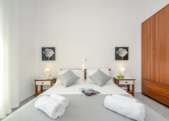 Bernie House * Melanes